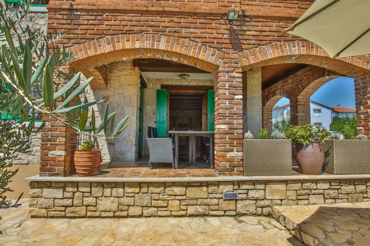 Villa Istriana Jakob With Pool Тар Экстерьер фото